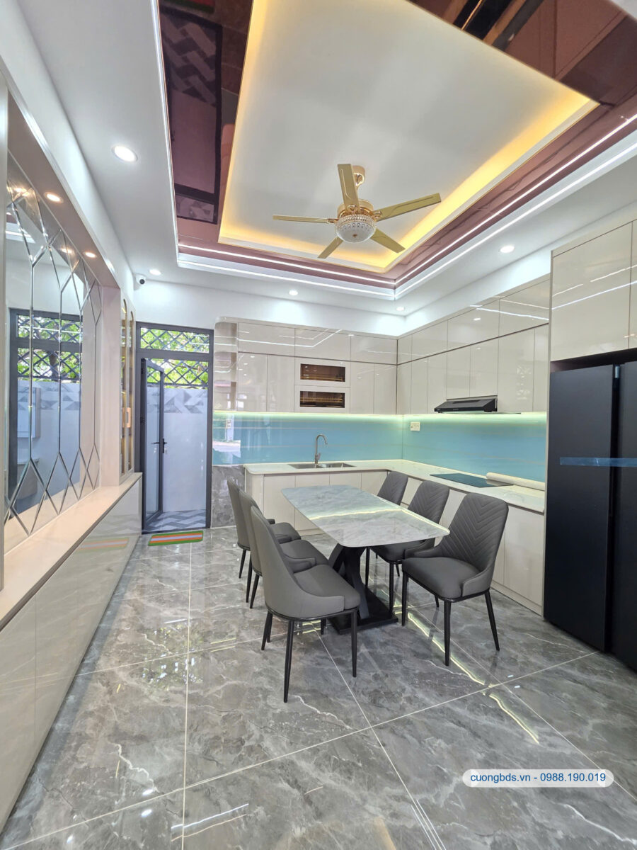 Bán nhà mới 1T3L 4x16m hoàn công, đường N1 KDC Phú Hồng Thịnh 6, full nội thất (Trục chính)