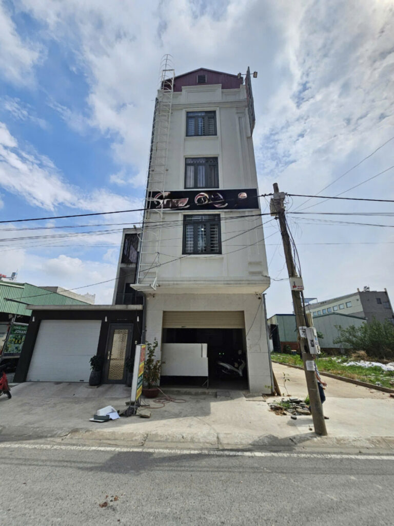 Bán nhà nghỉ 1T3L 5x30m, đường NA2 KDC Việt Sing kế cổng chung cư (thu nét 35tr/th)