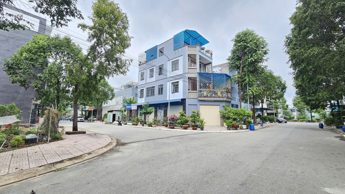 Bán nhà 1T1L 4.5x16m, đường số 6 KDC Thanh Bình p.Bình Hòa gần VSIP1, full nội thất