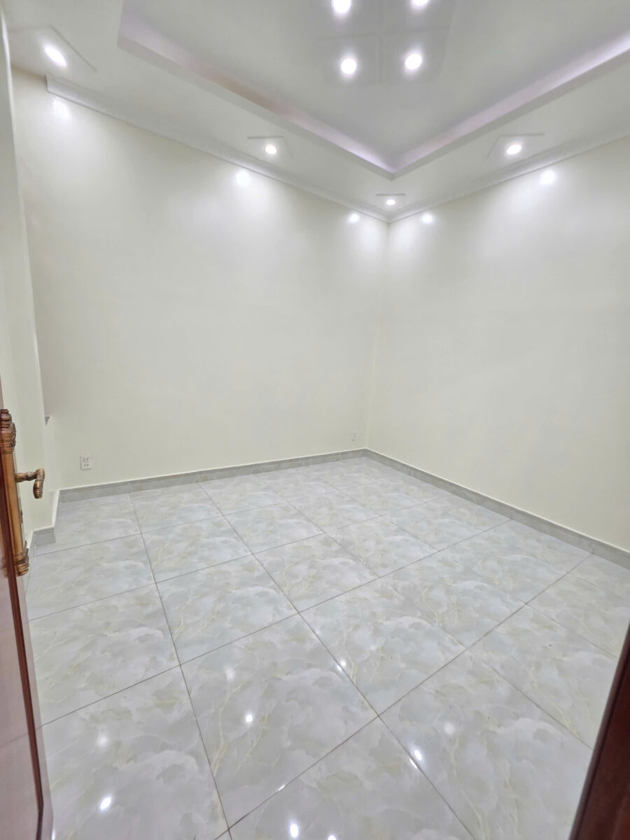 Bán nhà 1T2L 5.4x32m, mặt tiền Nguyễn Thị Tươi p. Tân Bình