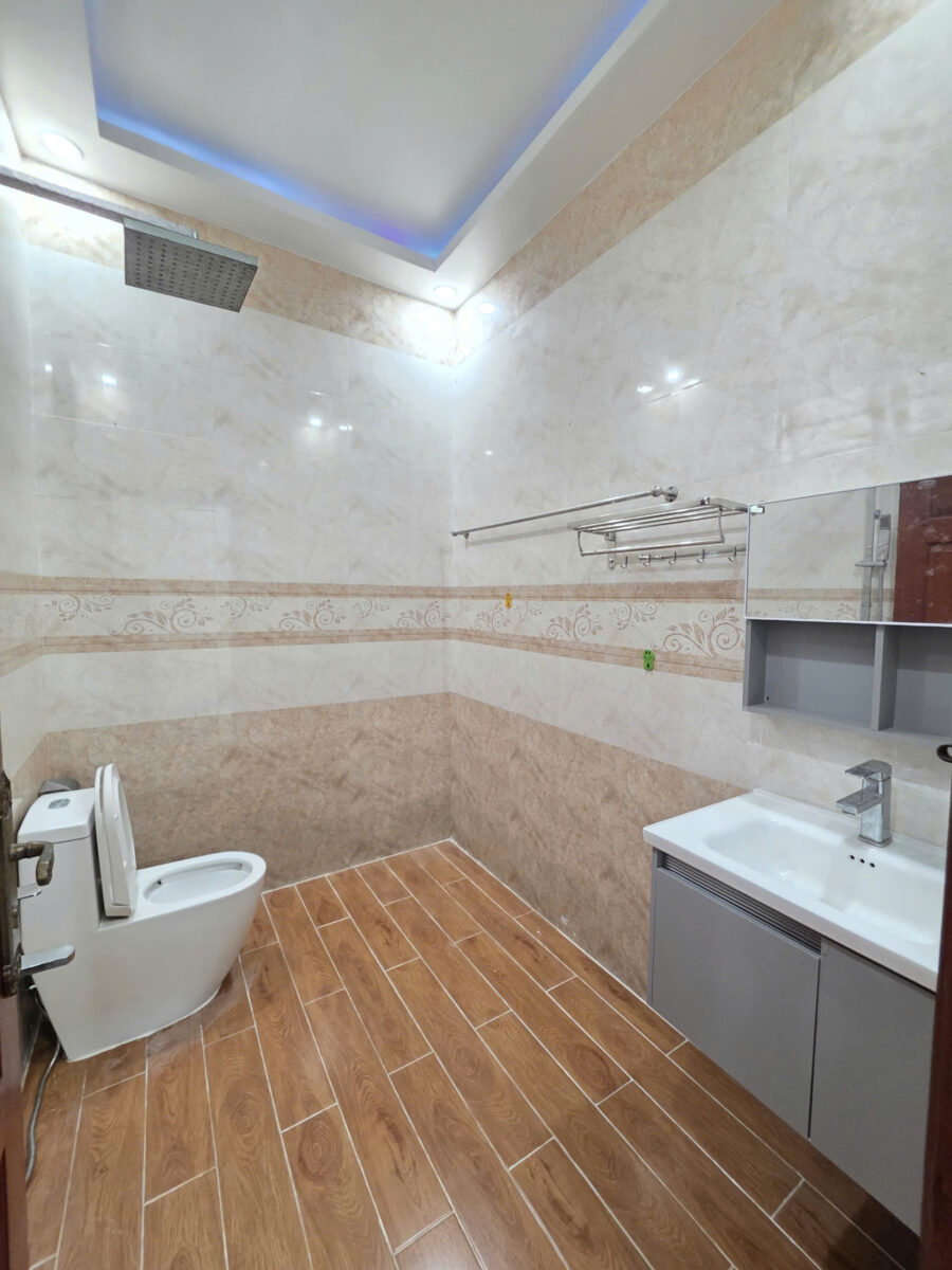 Bán nhà 1T2L 5.4x32m, mặt tiền Nguyễn Thị Tươi p. Tân Bình