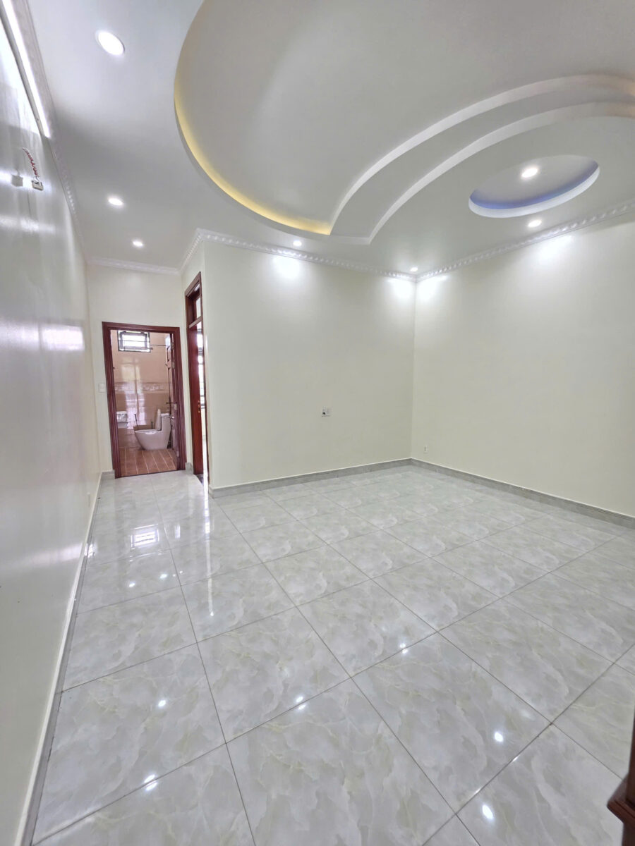 Bán nhà 1T2L 5.4x32m, mặt tiền Nguyễn Thị Tươi p. Tân Bình