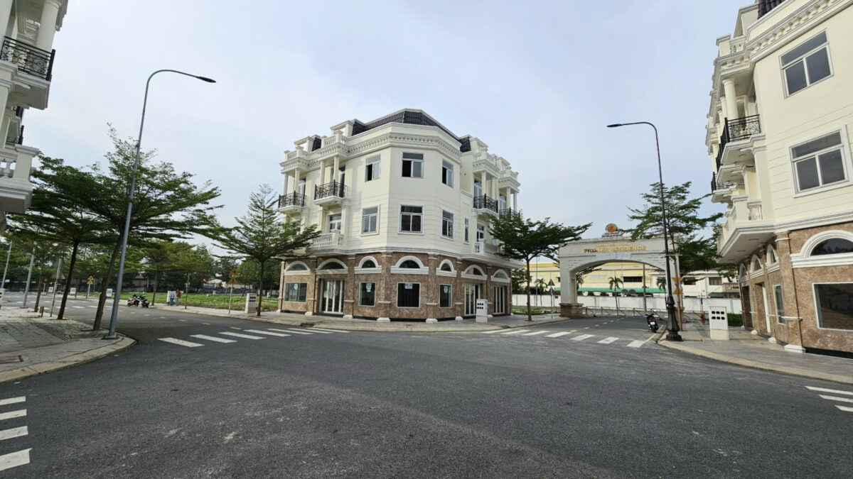 Bán nhà mới 1T2L 4.5x15m hoàn công, đường N1 KDC Icon Central (Trục chính)