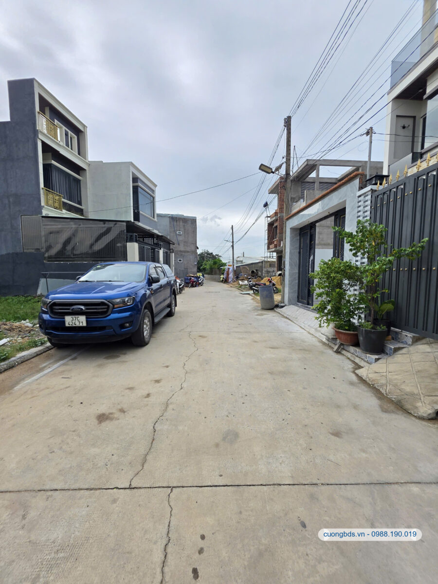 Bán nhà mới 1T2L 4×27.5m, hẻm Vàm Suối gần chợ Bình An, full nội thất