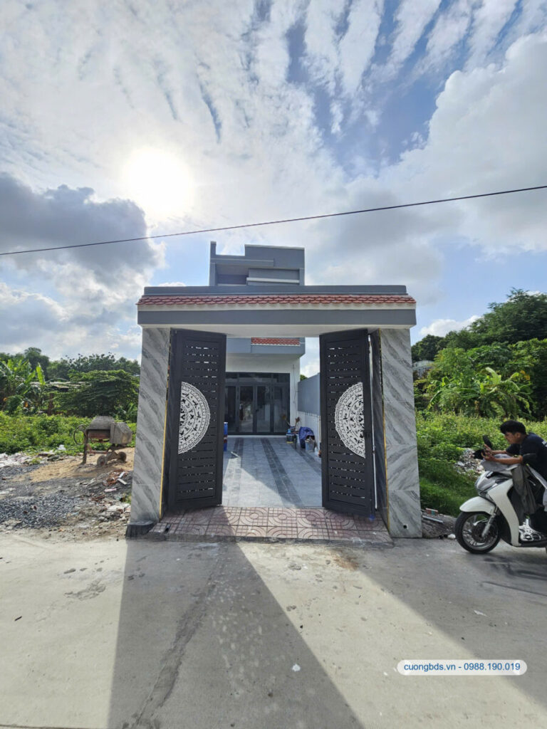 Bán nhà mới 1T1L 4×22.6m, hẻm ĐT.743A gần ngã tư Bình Thung (Hoàn công)