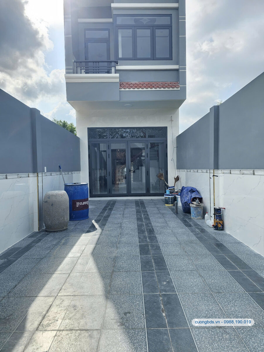 Bán nhà mới 1T1L 4×22.6m, hẻm ĐT.743A gần ngã tư Bình Thung (Hoàn công)