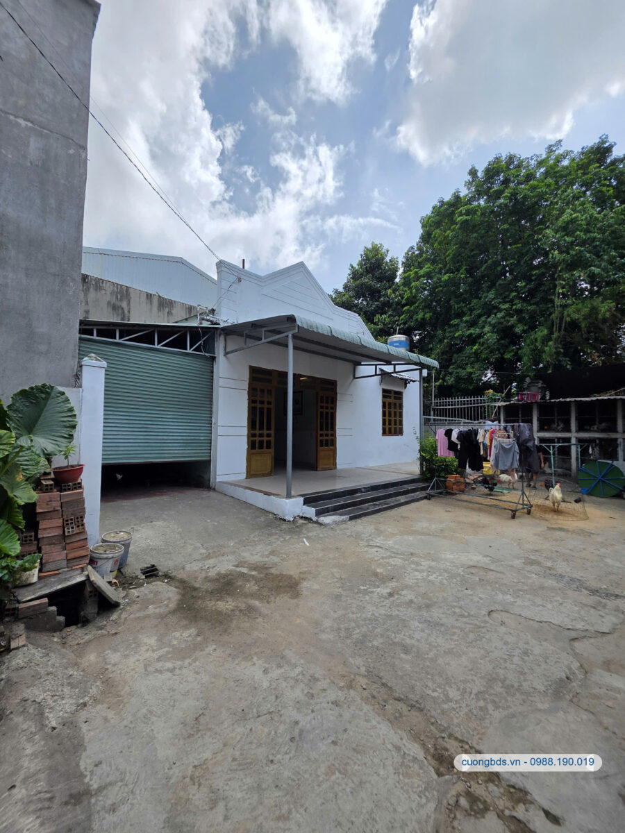 Bán nhà cấp 4 (14.3x10m), hẻm Nguyễn Du gần ngã ba Cửu Long, đang thuê 5tr/th
