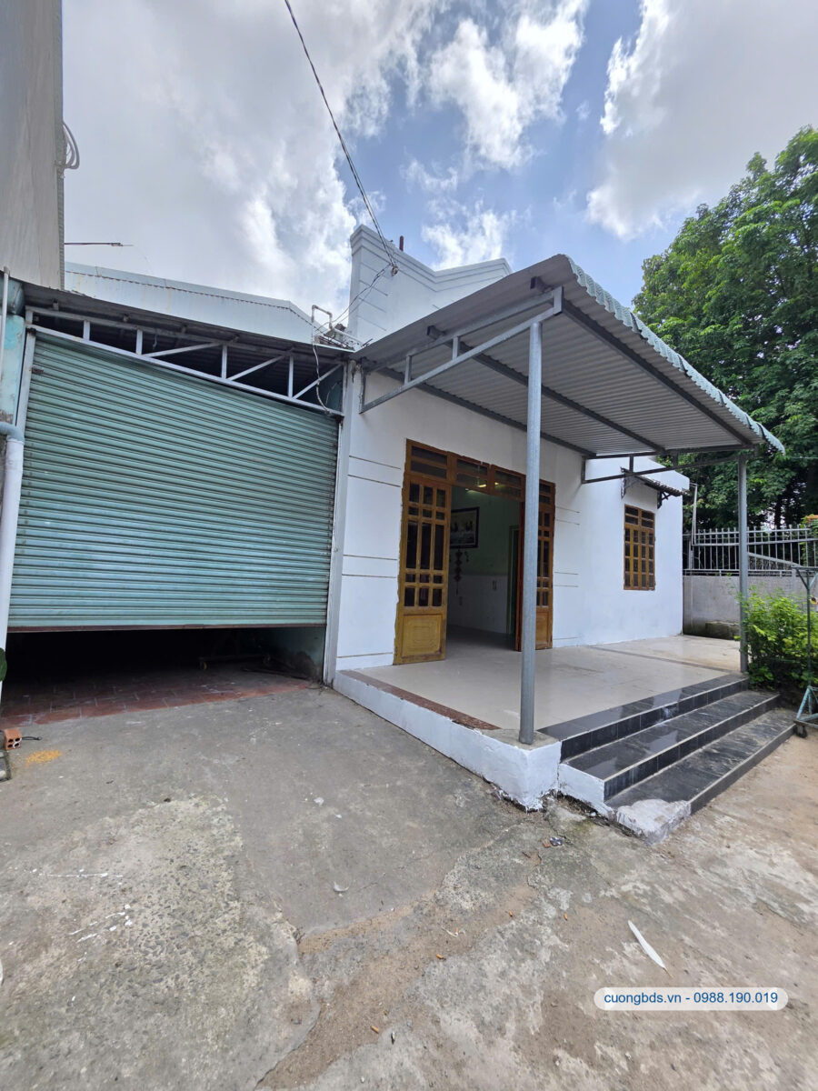 Bán nhà cấp 4 (14.3x10m), hẻm Nguyễn Du gần ngã ba Cửu Long, đang thuê 5tr/th