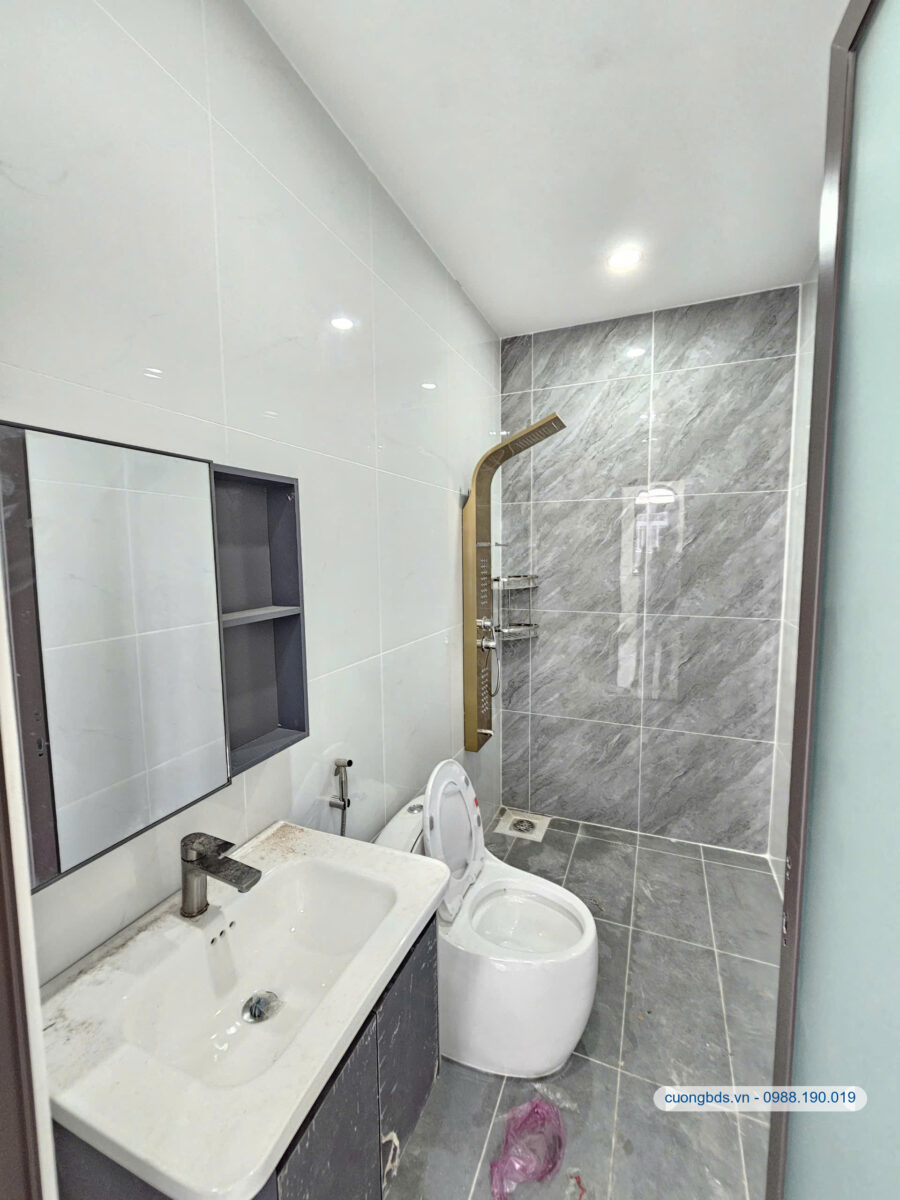Bán nhà mới 1T2L 5x15m, hẻm Hoàng Minh Chánh gần Sông Đồng Nai (Hoàn công)