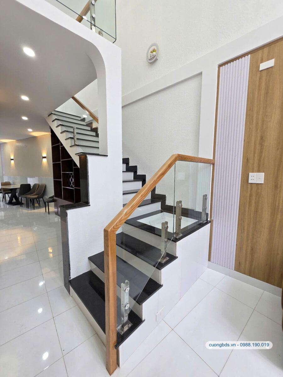Bán nhà mới 1T1L, mặt tiền Nguyễn Thị Tồn gần Sông Đồng Nai, full nội thất (Hoàn công)