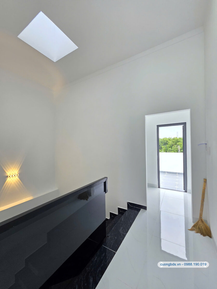 Bán nhà mới 1T2L 4.5x16m, đường N3 KDC Tuấn Điền Phát 1 (full nội thất, sân xe hơi)