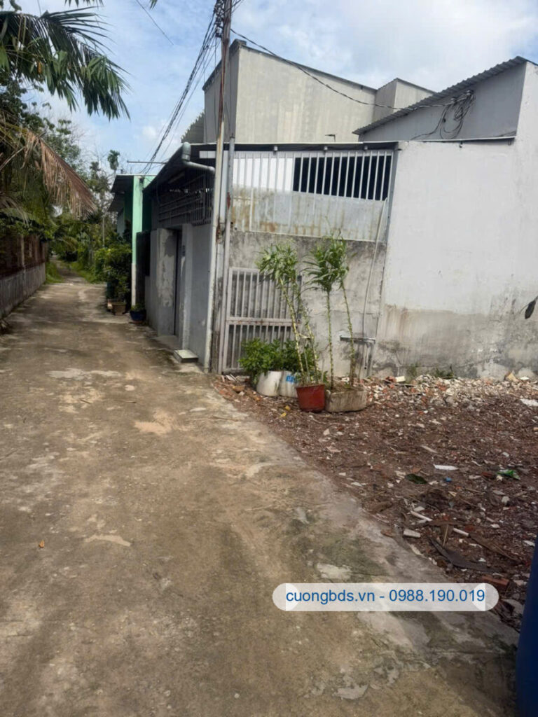 Bán nhà cấp 4 (10x15m), hẻm Nguyễn Hữu Cảnh kế sân golf sông bé