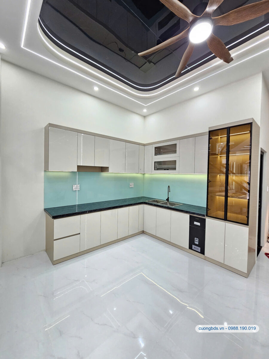 Bán nhà mới 1T3L 5x12m, đường N2 KDC Đông Hòa C (Hoàn công, full nội thất)