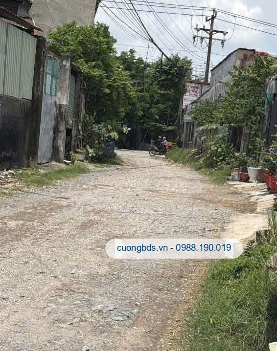 Bán nhà 1T1L 6x28m, hẻm ĐT.747A gần Tổ hợp giáo dục FPT