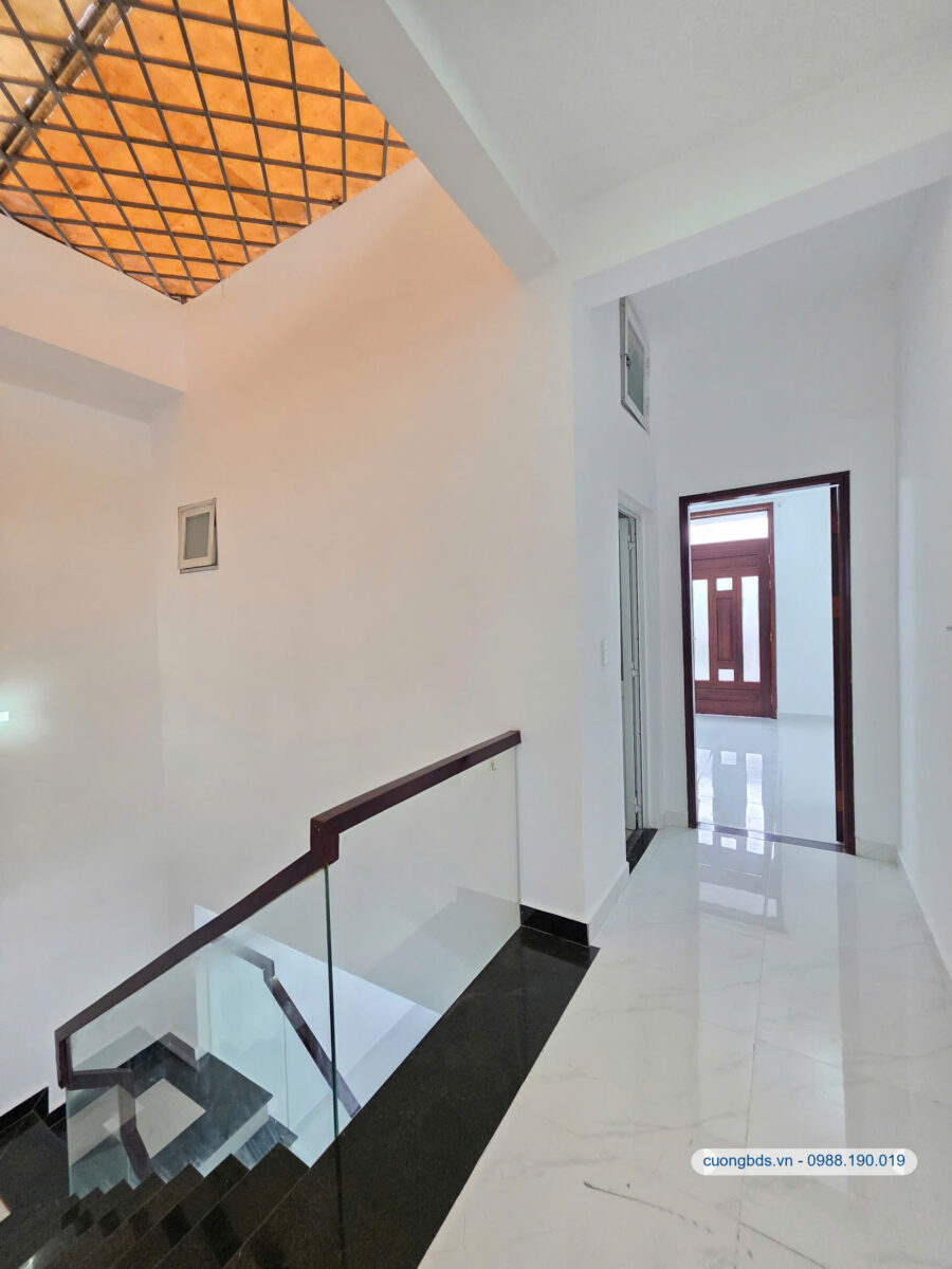 Cho thuê nhà 1T1L 5x12m, đường D2 KDC Champaca gần làng đại học (khu khép kín)
