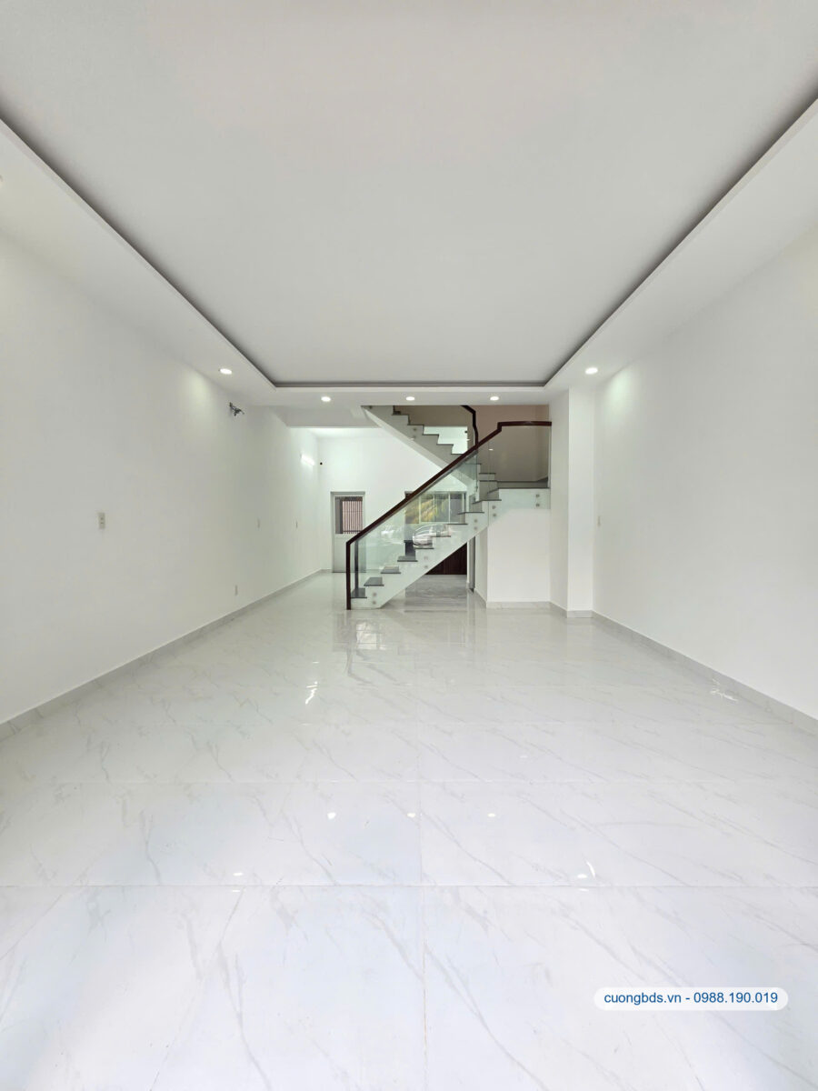 Cho thuê nhà 1T1L 5x12m, đường D2 KDC Champaca gần làng đại học (khu khép kín)