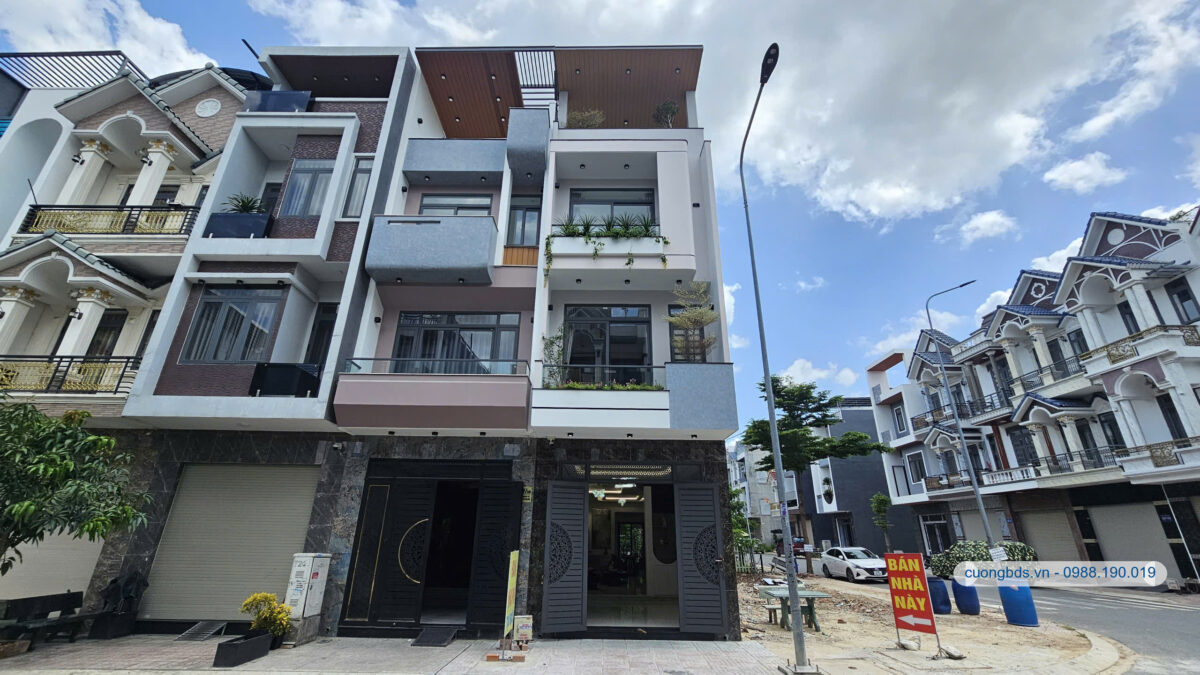 Bán nhà mới 1T2L 4x16m, đường N1 KDC Phú Hồng Đạt (hoàn công, full nội thất xịn, trục chính)