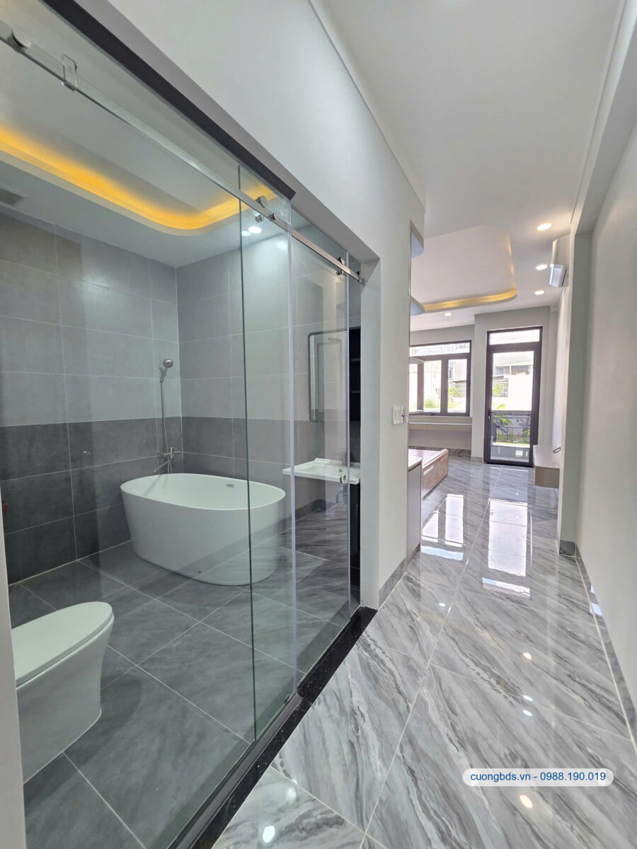 Bán nhà mới 1T3L 4x18m, đường D3 KDC Phú Hồng Thịnh 9 (hoàn công, full nội thất)