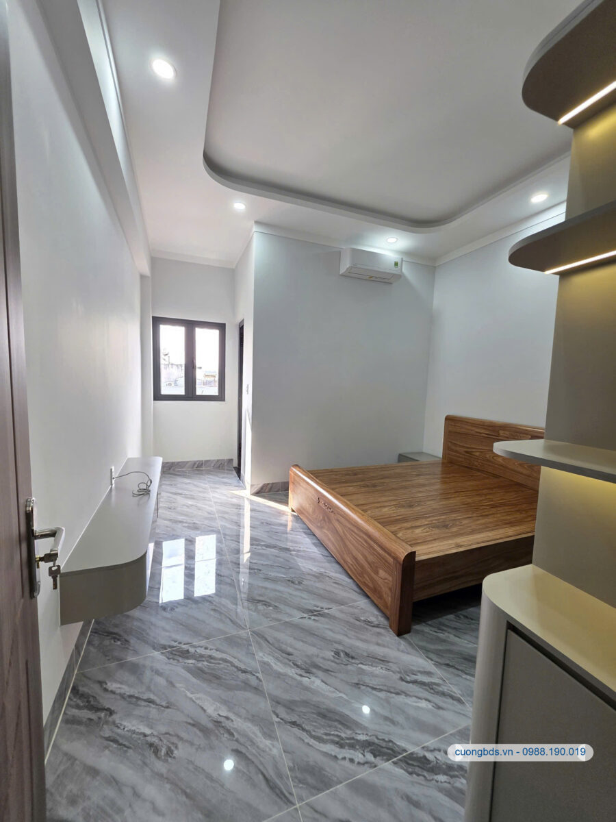 Bán nhà mới 1T3L 4x18m, đường D3 KDC Phú Hồng Thịnh 9 (hoàn công, full nội thất)