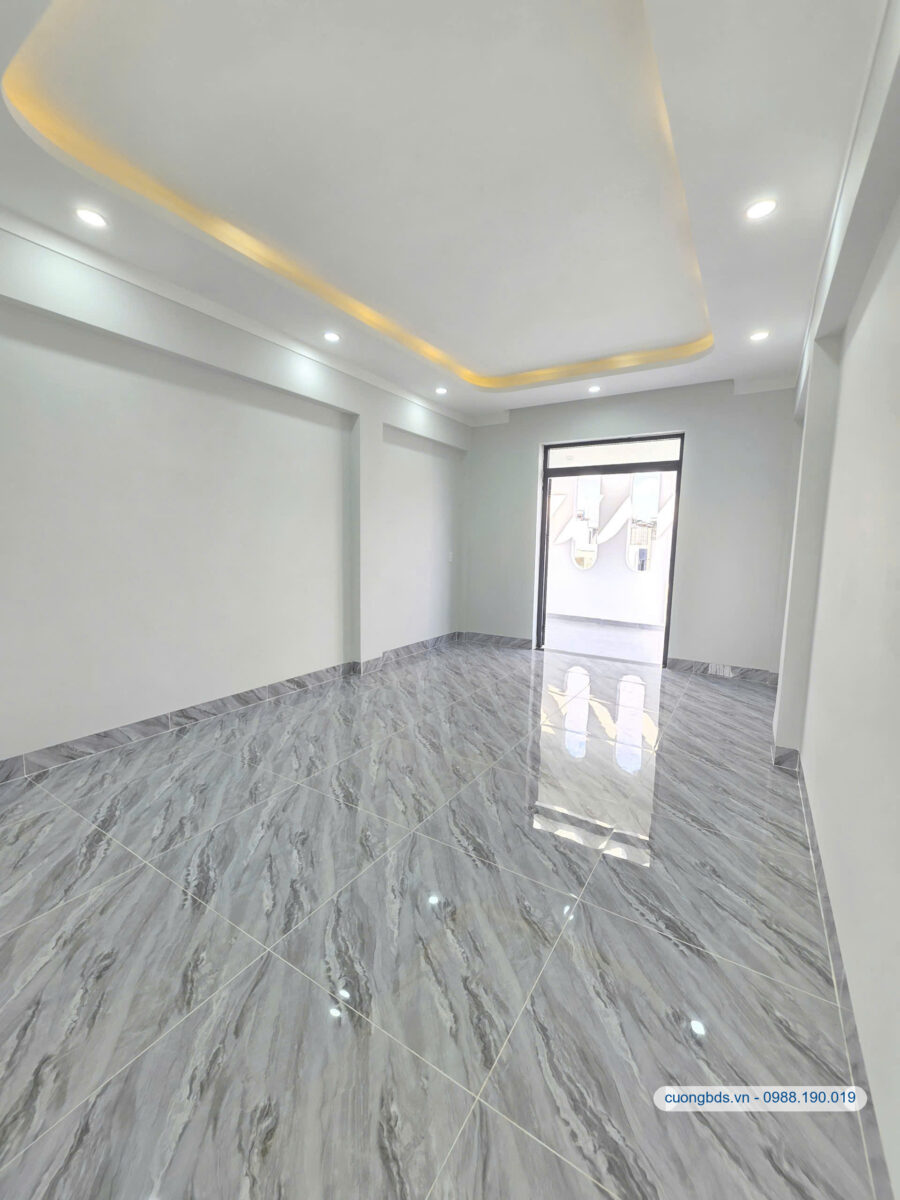 Bán nhà mới 1T3L 4x18m, đường D3 KDC Phú Hồng Thịnh 9 (hoàn công, full nội thất)