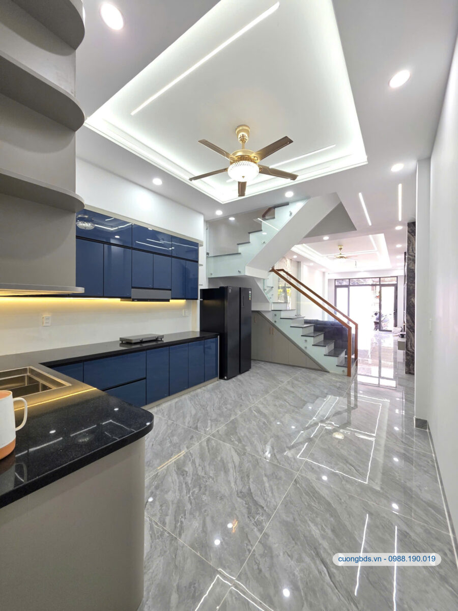 Bán nhà mới 1T3L 4x18m, đường D3 KDC Phú Hồng Thịnh 9 (hoàn công, full nội thất)