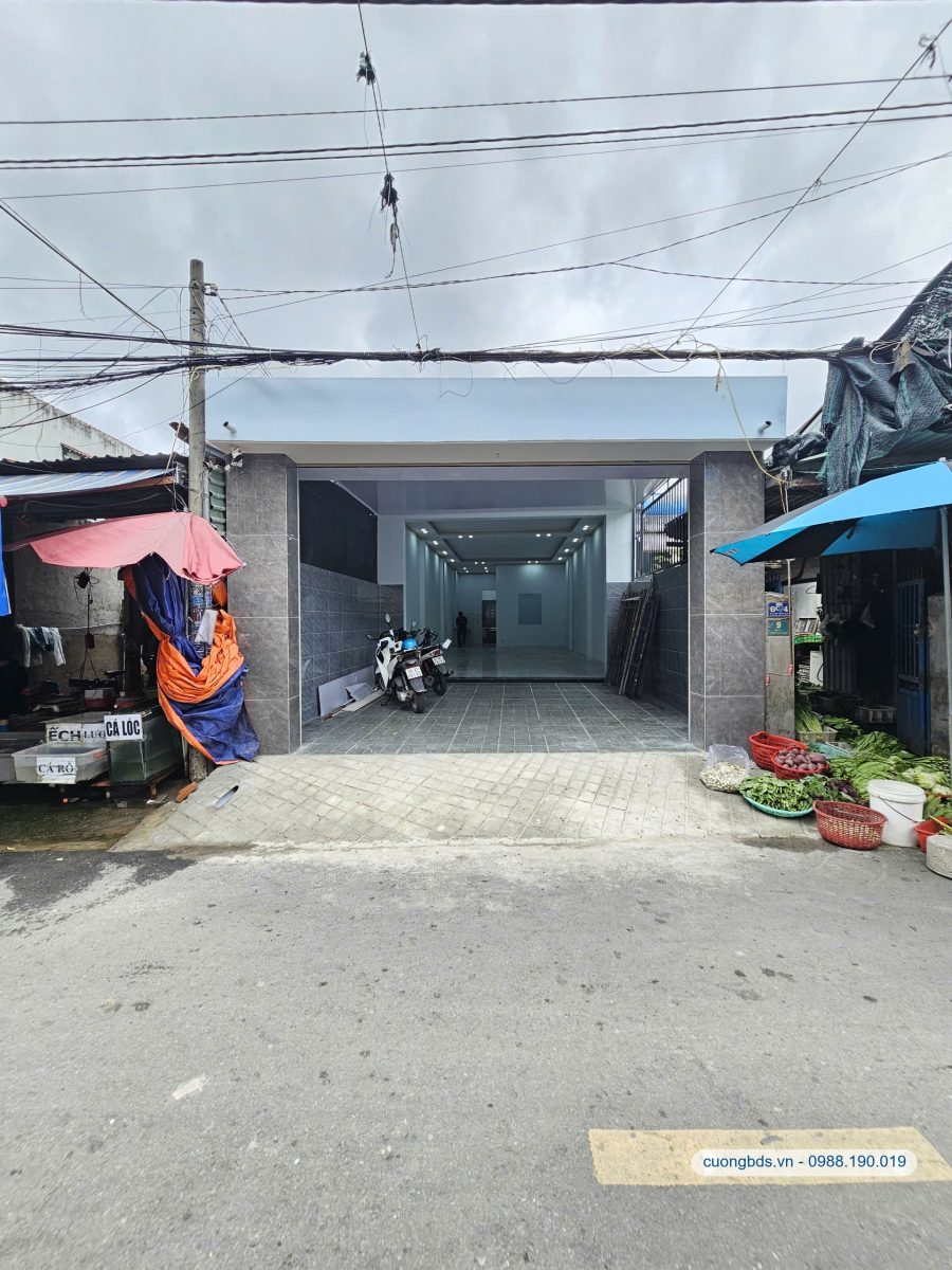 Bán nhà mới cấp 4 (5.1x25.2m), mặt tiền Phan Đăng Lưu gần Vincom 550 (kinh doanh được)