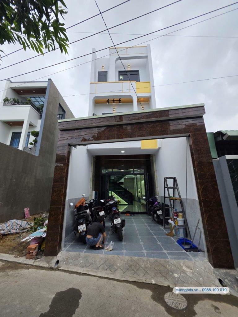 Bán nhà mới 1T2L 4.2×16.6m, hẻm Nguyễn Hiền gần chợ Xóm Vắng
