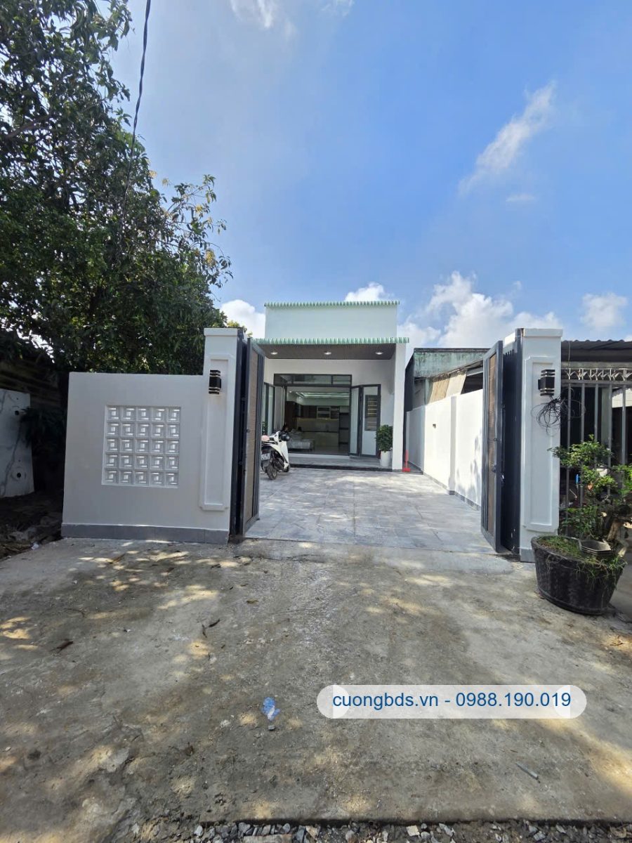 Bán nhà mới cấp 4 (5.6x33m), hẻm Lý Tự Trọng gần Ngã Tư Bình Chuẩn (full nội thất)