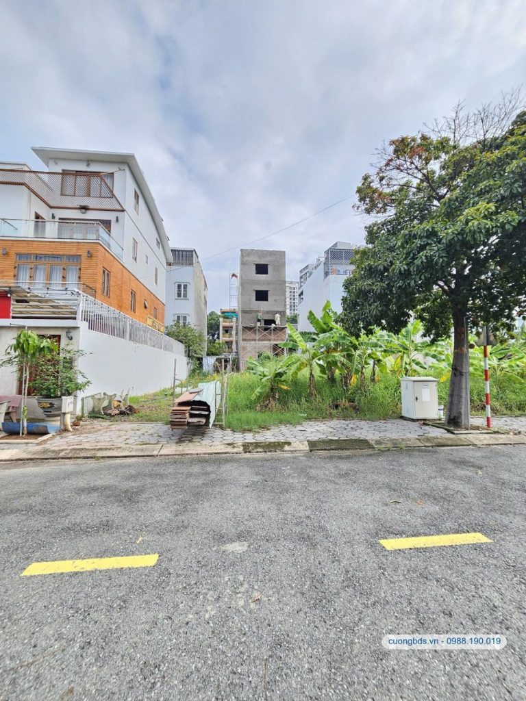Bán đất 10x20m, đường D6 The Seasons sát bên Lotte Mart (kế công viên, không vướng cống)