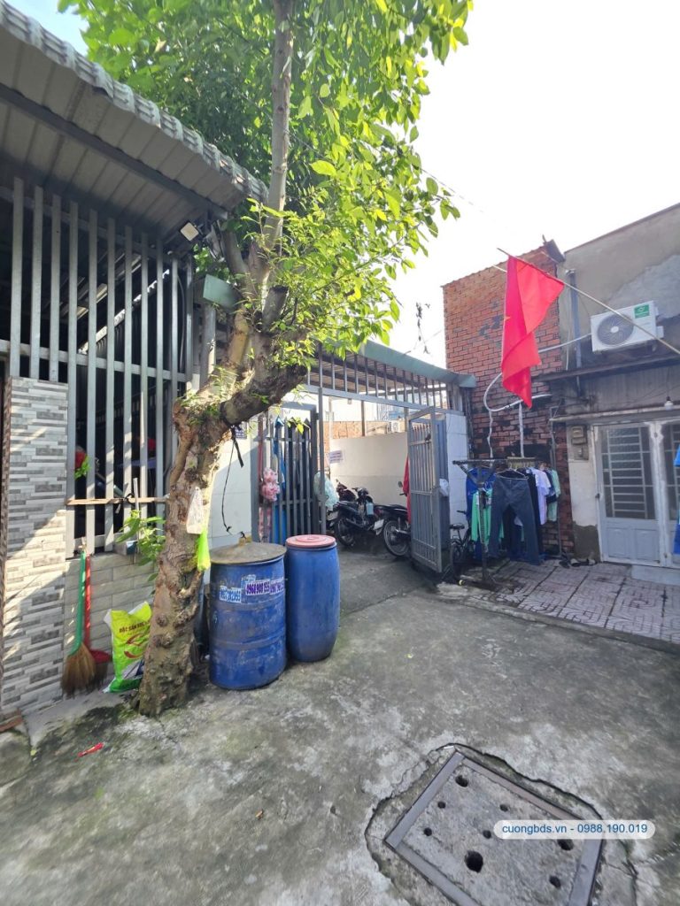 Bán dãy trọ 5X33m, hẻm Nguyễn Thái Học gần chợ Dĩ An 1 (thổ cư 94%, thu nhập 11tr/th)